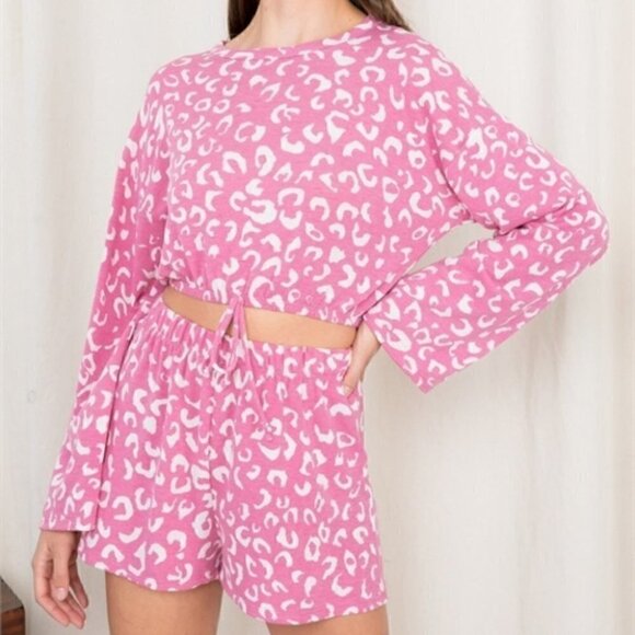 PINK Animal Leopard Print Loungewear 2 piece Set - Picture 1 of 8
